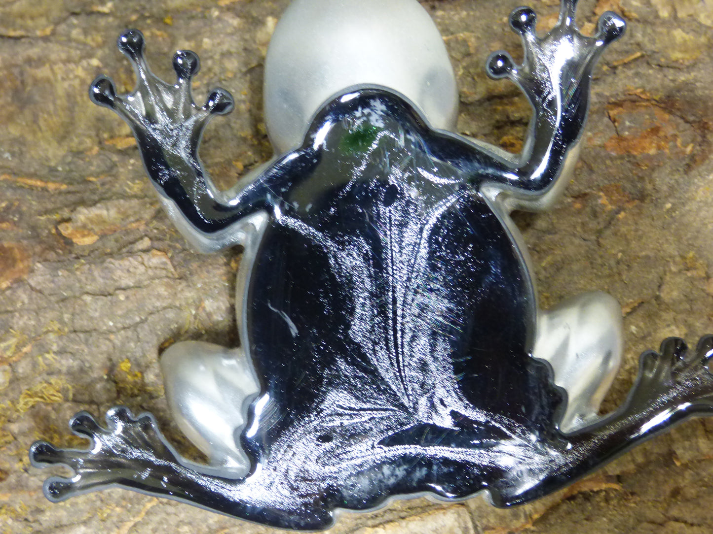 Hand Poured Brilliant Silver Resin Tree Frog