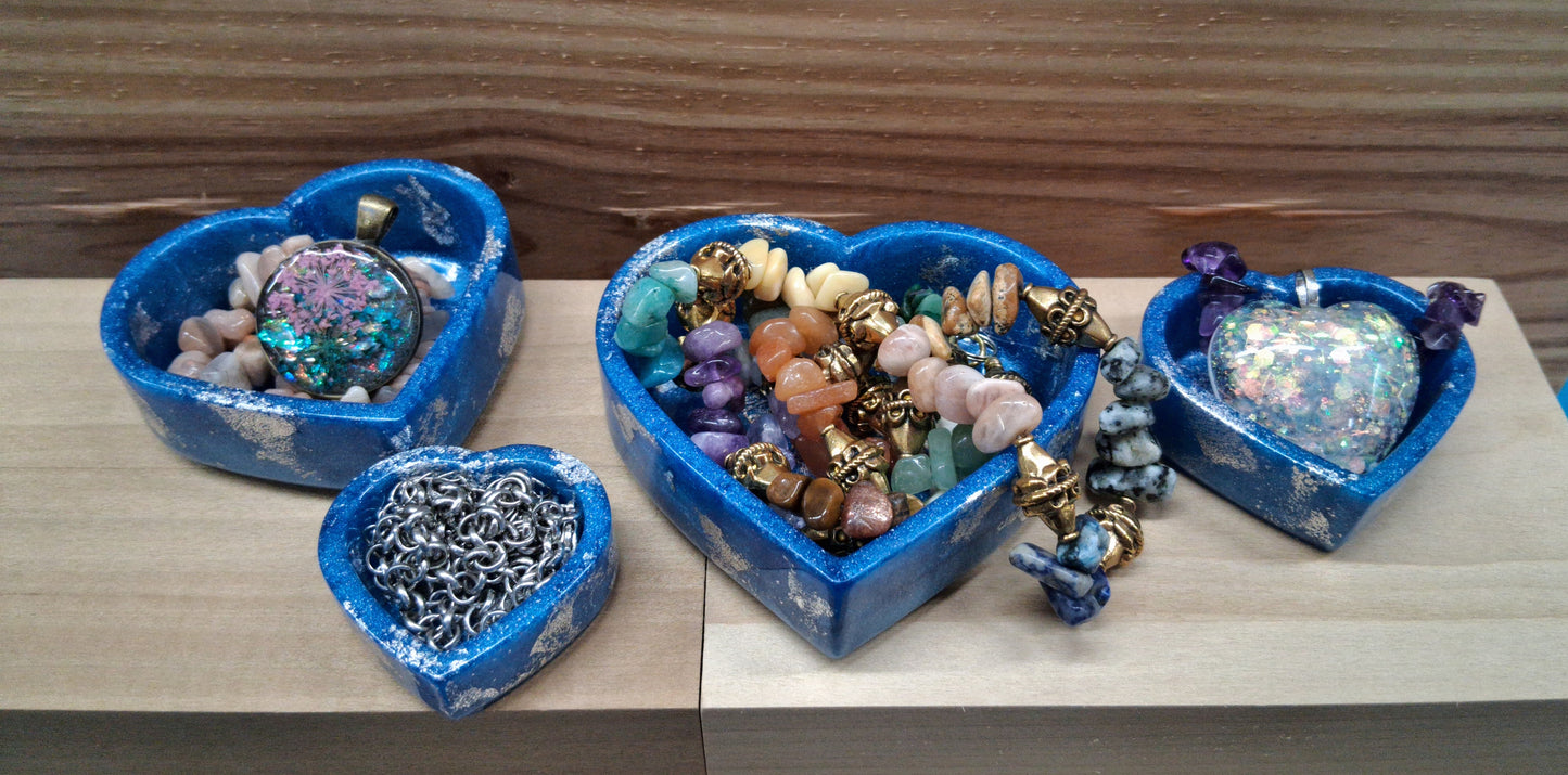 Handmade Resin Blue with Silver Tone Metal Leaf Accents Heart Dish Four Piece Set