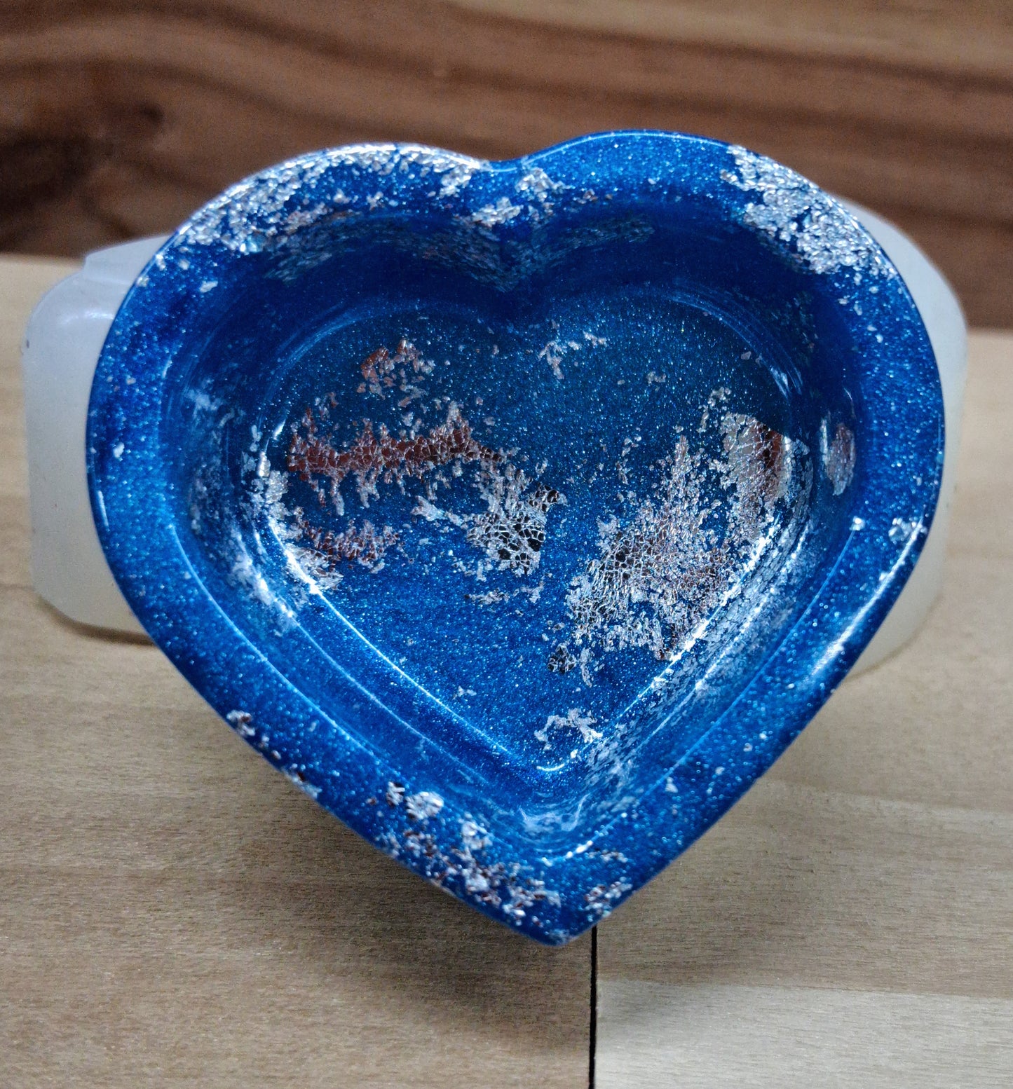 Handmade Resin Blue with Silver Tone Metal Leaf Accents Heart Dish Four Piece Set